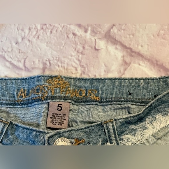 Vintage light Blue Washed Almost Famous Distressed Capri Size 26 - Picture 3 of 12